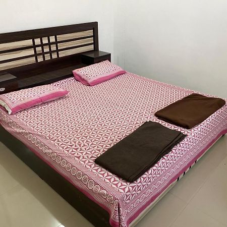 Sriram Homestay 01 Km To Sri Ram Mandir Ayodhya Экстерьер фото